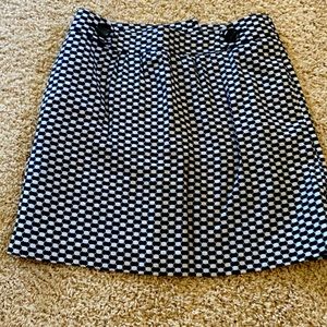 BANANA REPUBLIC Women’s mid length skirt. Size 8